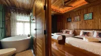 The Floating Lake House Hotels in Thong Pha Phum