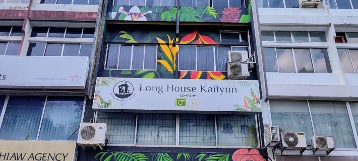 Lings Airbnb Hotels in Kuching