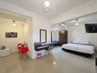 Hotel Wualai by Cmstay Hotels near Hai Ya