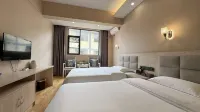Zhongyuan Restaurant Hotel (Luquan Fortune Center)