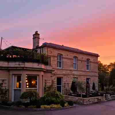 Manor House Lindley Hotel Exterior