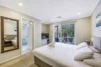 Mandurah Quay Resort Các khách sạn ở Erskine