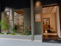 MJ AMAZING HOTEL Hotels near صالة مطار ويفانغ