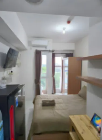 Apartemen amazana cheapest,cozy with wifi,pool and gym by luckystay