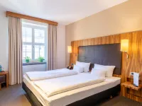 Herzogshof - Boutique-Hotel am Dom Hotels near Haidplatz Square
