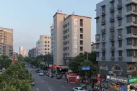 Elong R.YUN Hotel (Nanjing Xinjiekou Subway Station Deji Plaza) Hotels in Nanjing