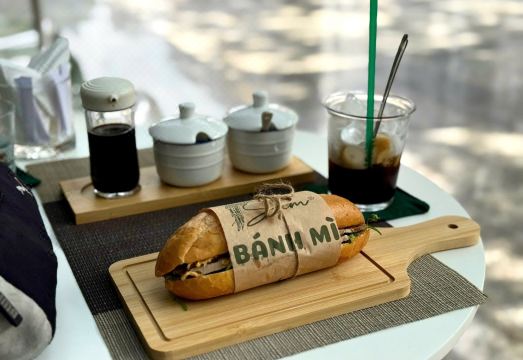 투어 안내 데스크