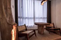 Wangsi Residence · Wabi-Sabi Aesthetic Design Guesthouse (Fengguo Temple Pedestrian Street) - parking