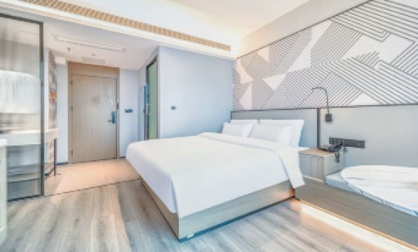 Late Arrival Lodge (Panzhihua Tianxing Lake Park)