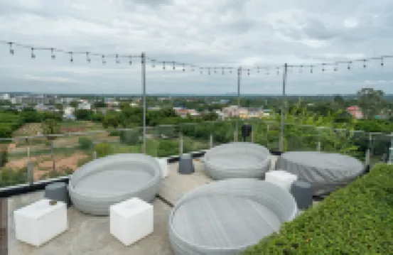 Seaphere Residence by Prop Hopper