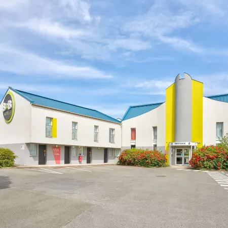 B&B Hotel Saint-Witz