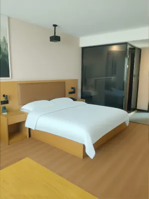 GreenTree Inn Express (Yugan Administrative Service Center)