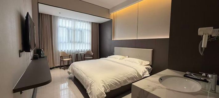 Qiyu Smart Hotel โรงแรมในต้าหลี่