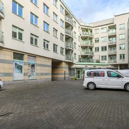 Lumina apartment for family in center Warsaw