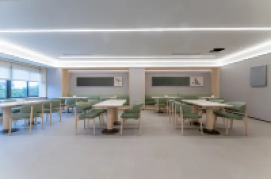 JI Hotel (Jinhua Pujiang Building)