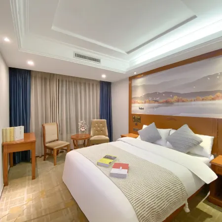 Yunlan Hotel (Guilin North Railway Station)