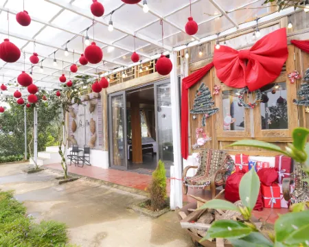 Co May Wonder Hotels in Moc Chau District