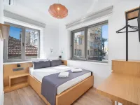 Villa Italic Hotels near Hadrian's Gate
