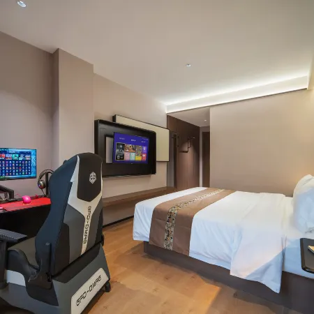 Pipixiong E-sports Apartment (Yichun Economic Development Zone Baoli)