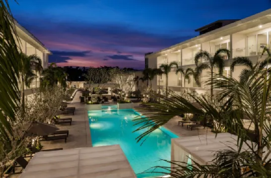 니라나파 부티크 리조트 카타 비치 주변 호텔