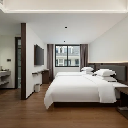 WE HOTEL