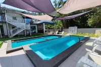 Galaxy Homestay (Muslim) - piscina