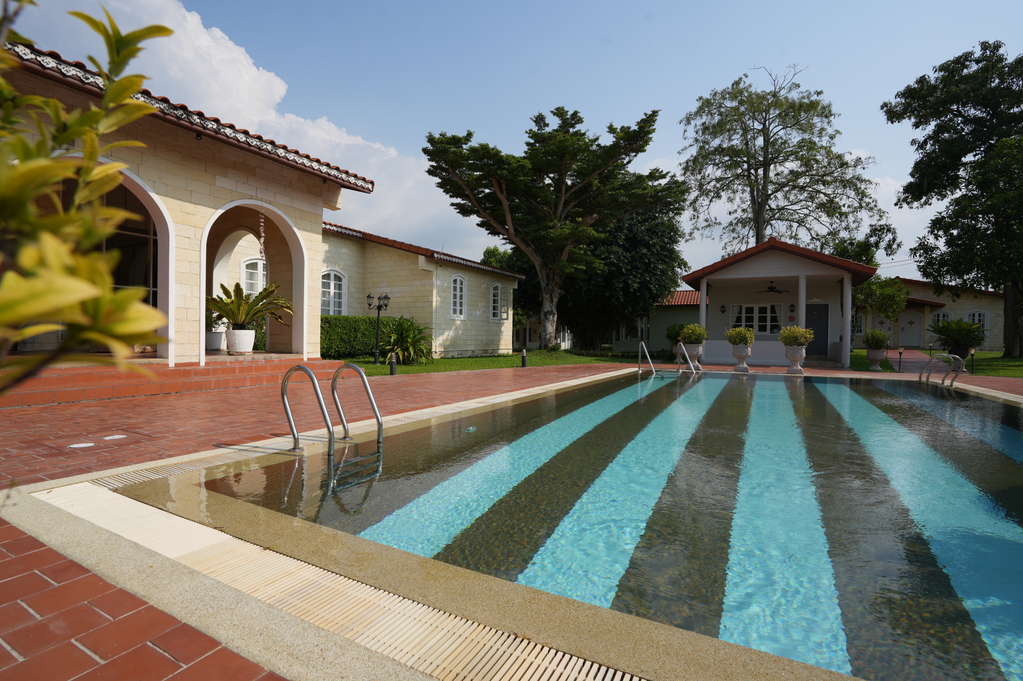 La Villa des Chien Hotels in Sattahip