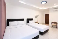 Chawee Pool Villa
