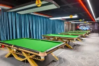 Yilong Haiya Hotel (Xu Changpang Donglai Times Square Caowei Ancient City Branch） - بار