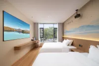 Lushan Cha'an Homestay (Sandiequan Waterfall Branch, East Gate of Lushan Mountain Scenic Area)