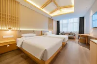 JTNG Jiazhou Lanting Hotel (Bayi Square｜Qingshanhu West Metro) - bar