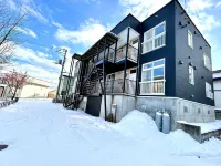 BREEZE2-103 - Condos