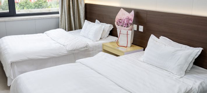 Gyirong Hotel โรงแรมในเฉาหยาง