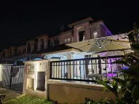 Cozy Staycation Home•BBQ•Mahjong @ Beautiful Hill JB 住宿飯店