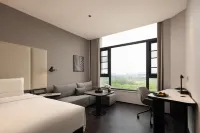 Atour Hotel（Kaifeng North Station New Area Government）
