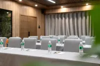 アーバホテル（テケス八卦城太極眼摩天輪）