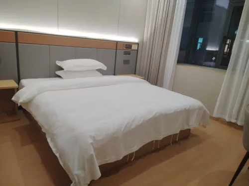 Jun Yue Hotel