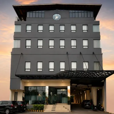 OPA Hotel Palembang Hotels near Museum Balaputradewa