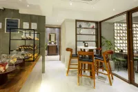 Amber Seaside Hotel at Hulhumale