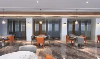 โรงแรมมันดาลา ตางสง - ที่มีที่จอดรถ