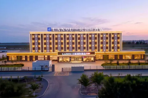 LANOU International Hotel - Parkering