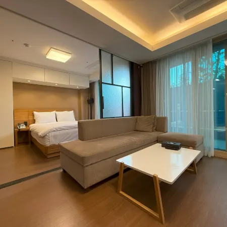 Sokcho Marina Hotel