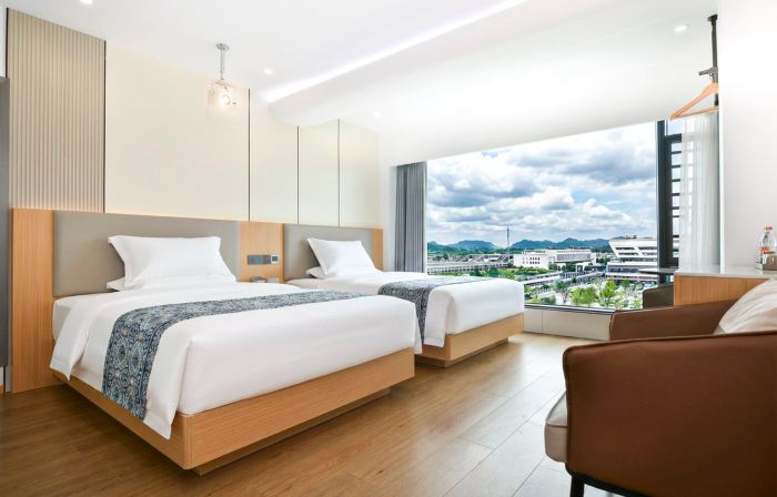 Yuqi Hotel (Anshun High-Speed Railway West Station)