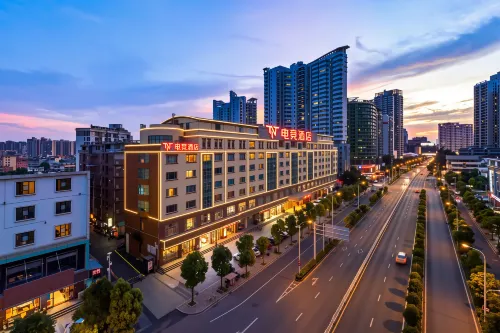 Nanning · Master Blaster · TNT E-sports Hotelingxiu Whu Plaza Branch) - 2성급