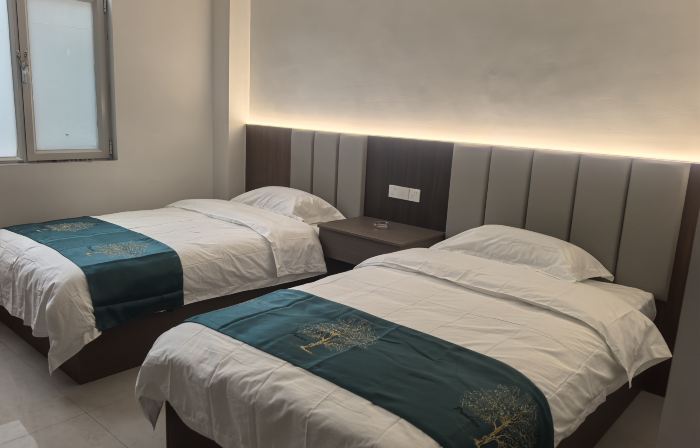 Zhangye Ronghong Hotel (Bell Tower Area Zhangye Station)