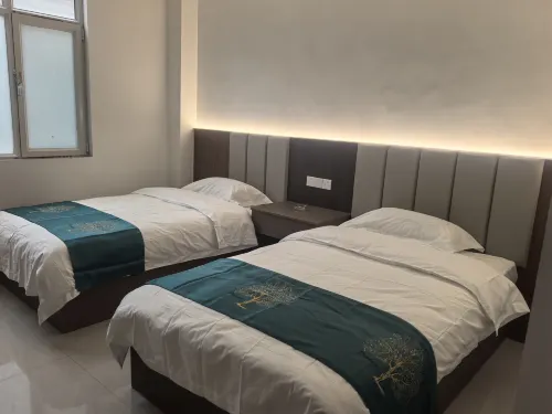 Zhangye Ronghong Hotel (Bell Tower Area Zhangye Station) - 2-Star