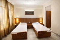 HOTEL ASHISH - 機場接送