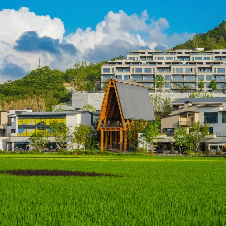 YE HOTEL