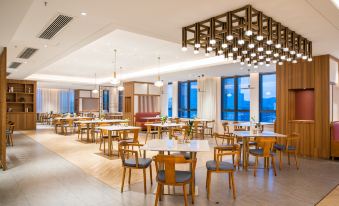 Rezen Longuu Hotel (Shenzhen Longgang Universiade Center Station)