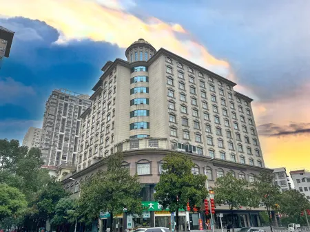 Echarm Hotel (Jishoushi Government Qianzhou Ancient City) Отели в г. Цзишоу